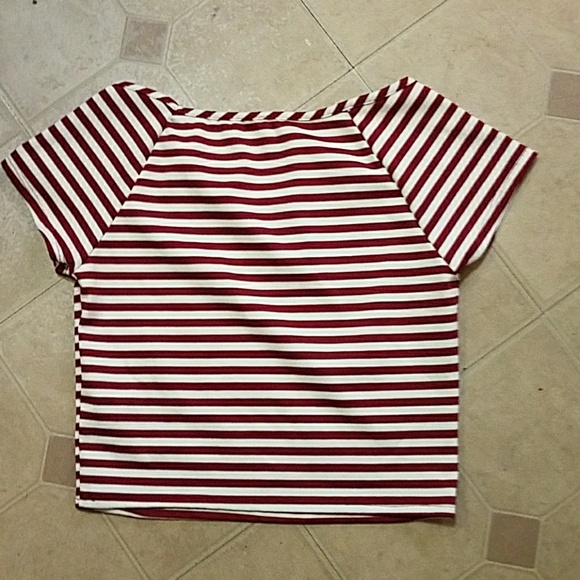 Crop top - Picture 3 of 3